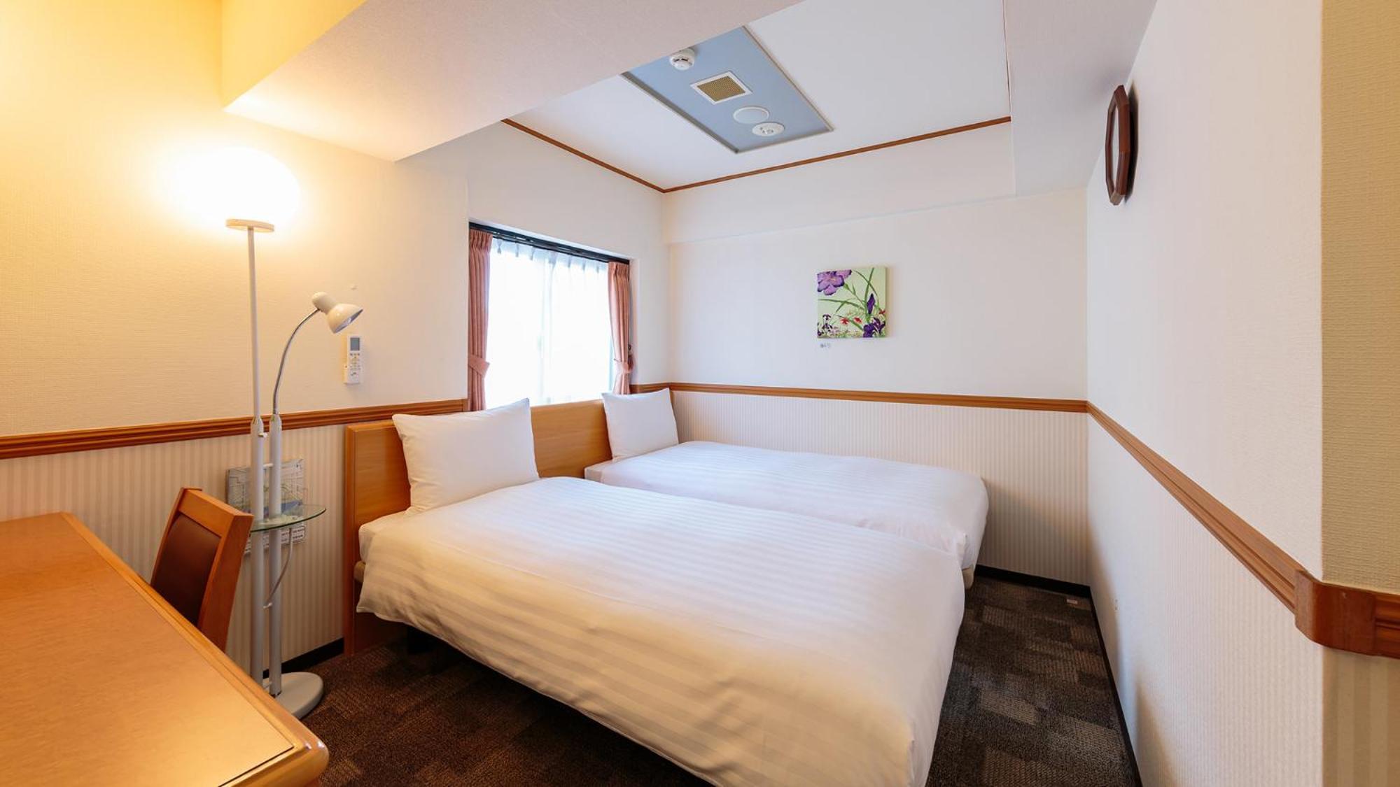 Toyoko Tozai-sen Nishi-kasai Hotel Tokio